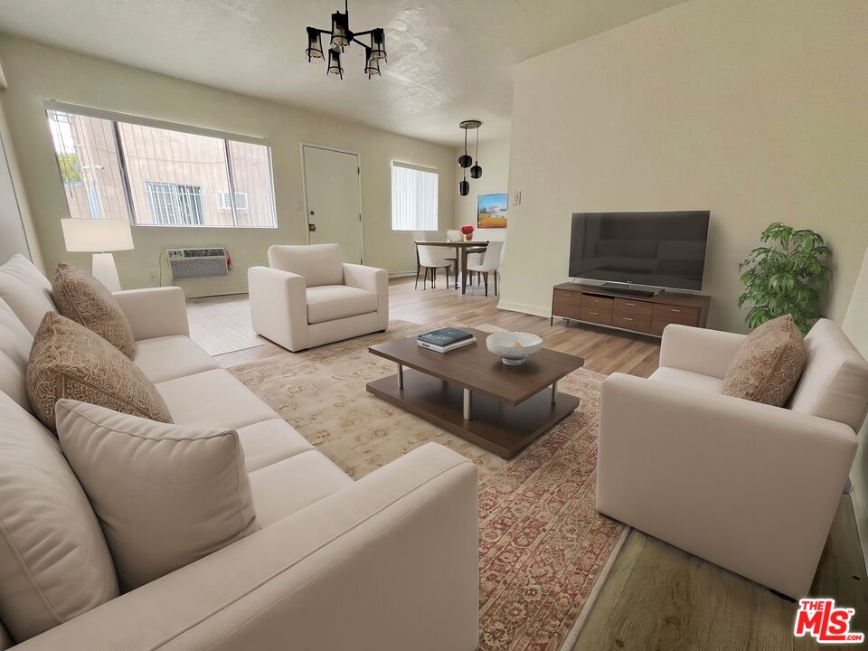 148 N Normandie Ave Unit: 3