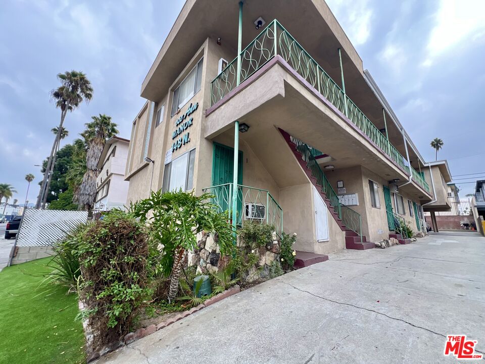 148 N Normandie Ave Unit: 3