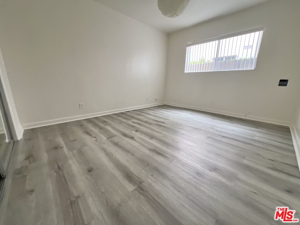 148 N Normandie Ave Unit: 3