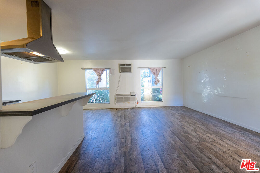 1118 Waterloo St Unit: 1