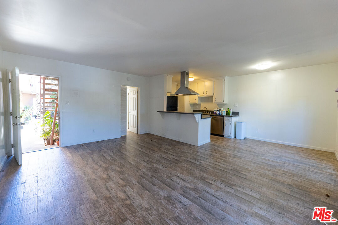 1118 Waterloo St Unit: 1