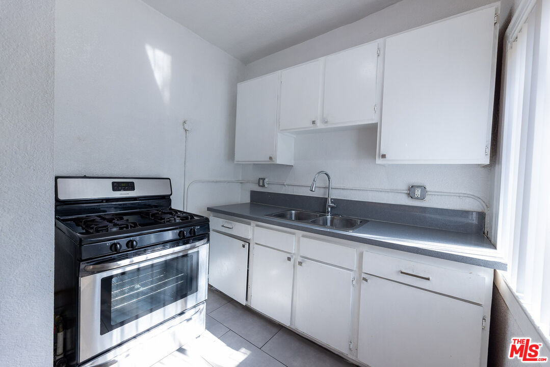 661 Shatto Pl Unit: 102