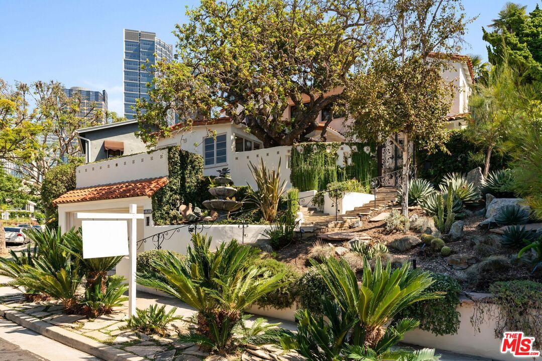 10320 Mississippi Ave