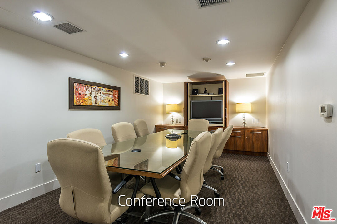 13650 MARINA POINTE DR Unit: 805