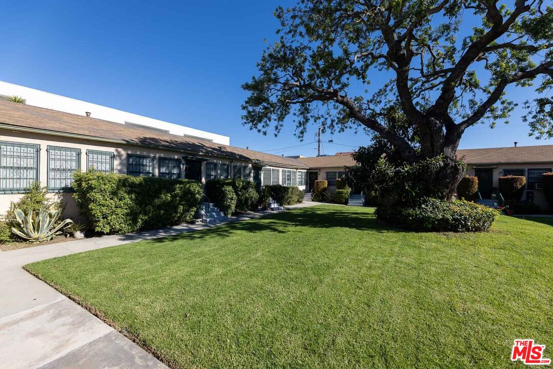 1940 S Robertson Blvd Unit: 1