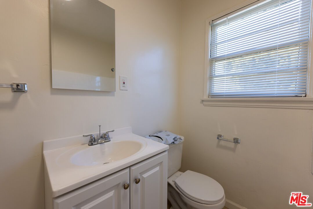 1940 S Robertson Blvd Unit: 1