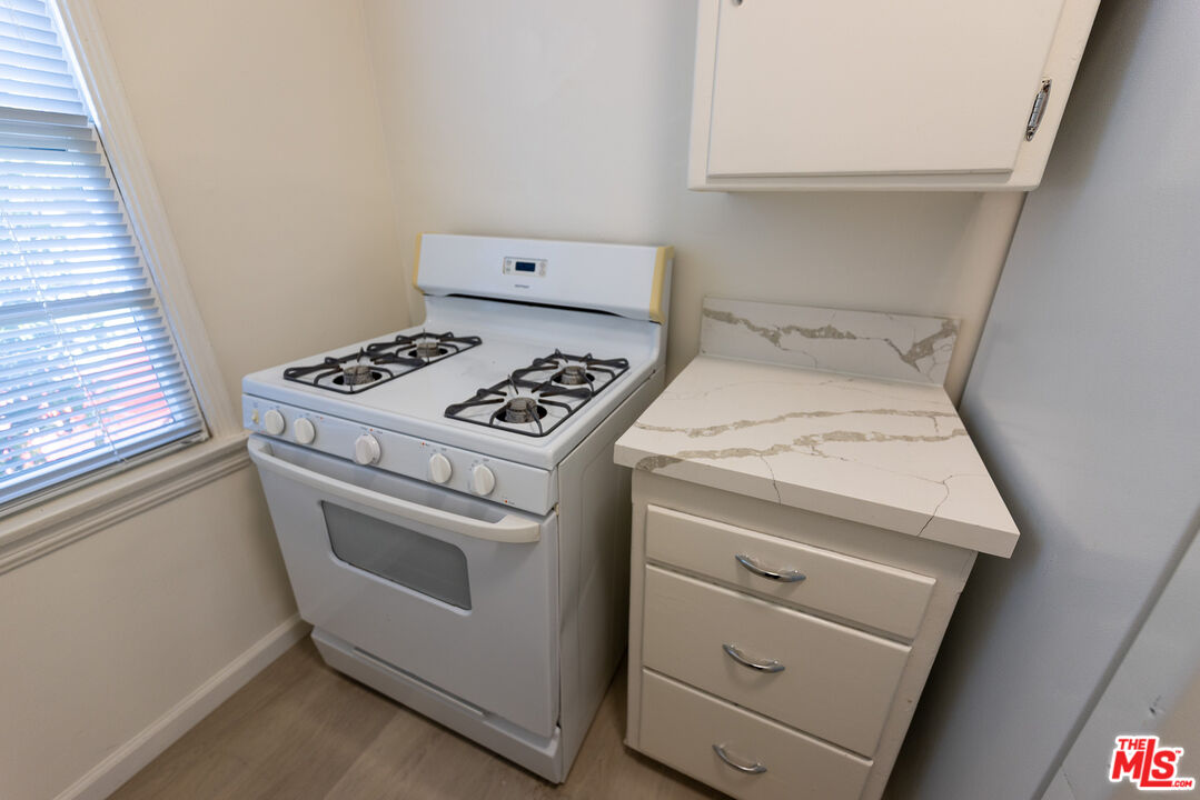 1940 S Robertson Blvd Unit: 1