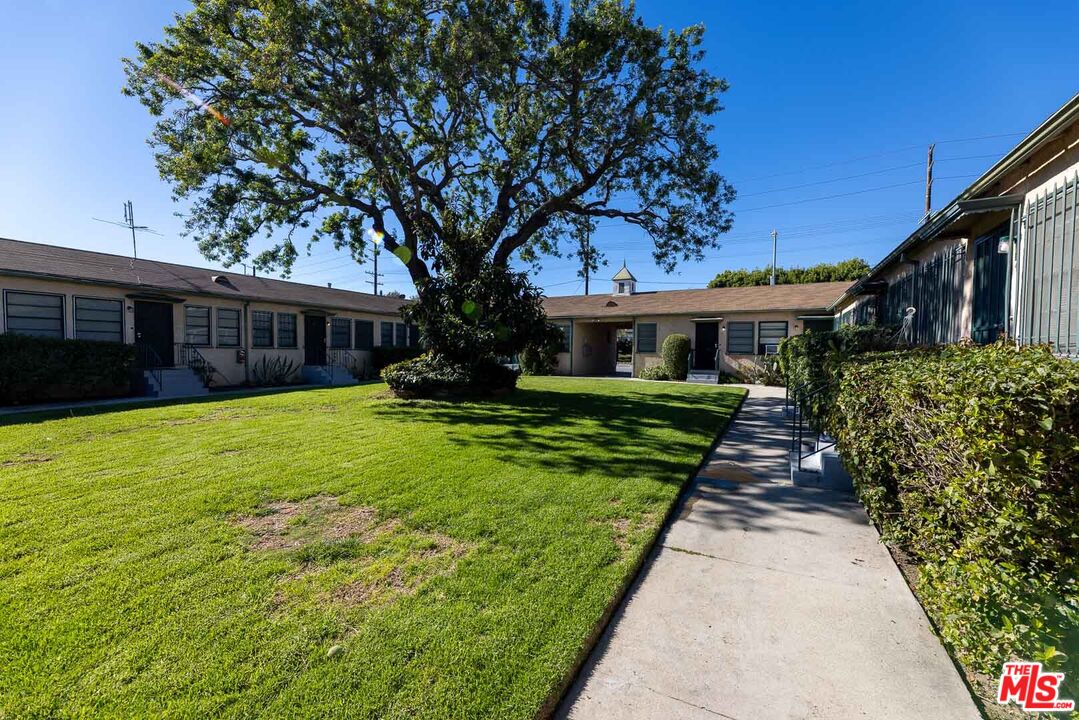 1940 S Robertson Blvd Unit: 1