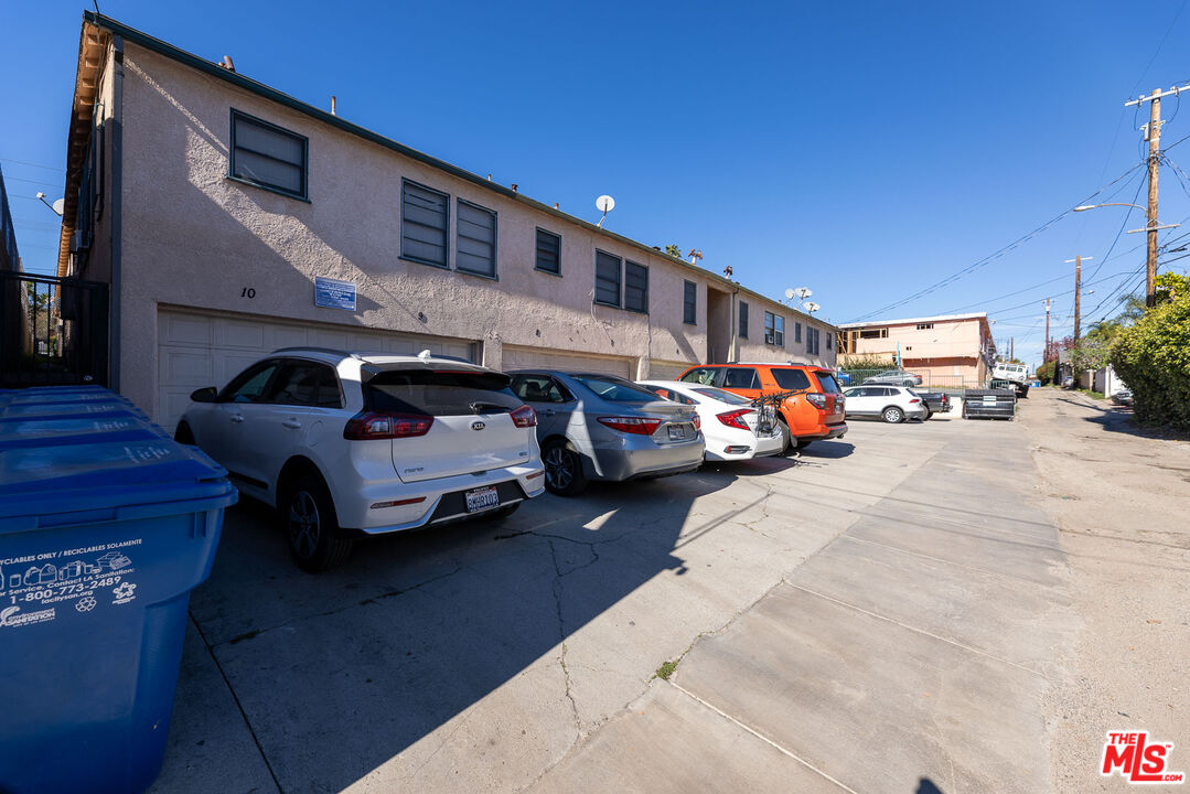 1940 S Robertson Blvd Unit: 1