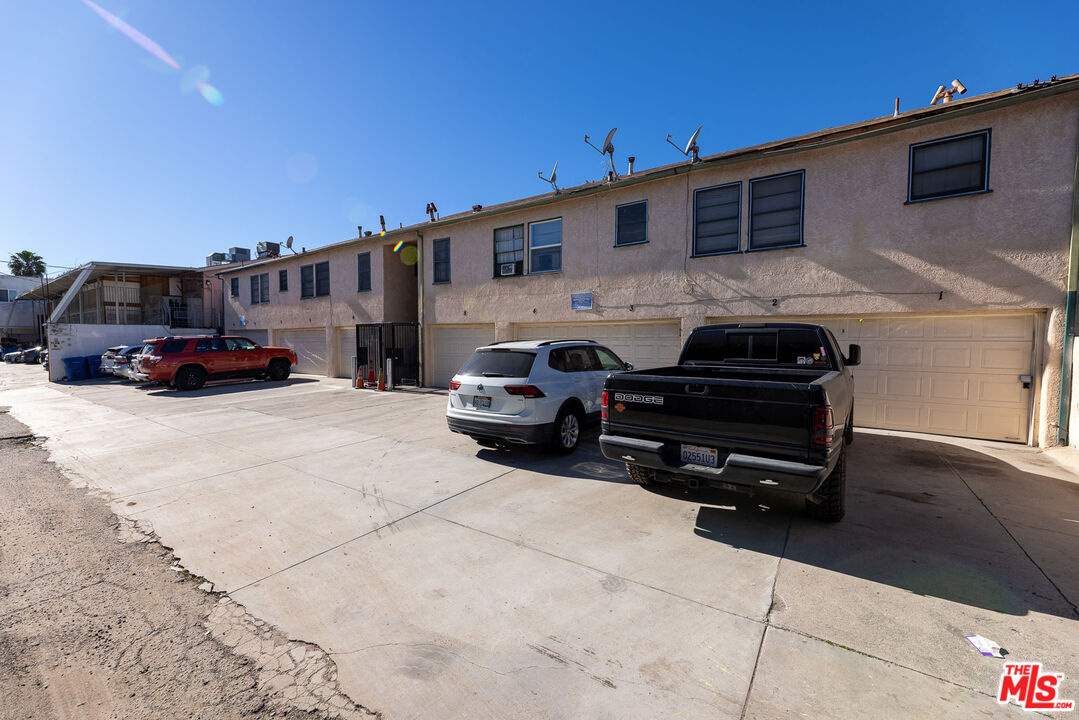 1940 S Robertson Blvd Unit: 1