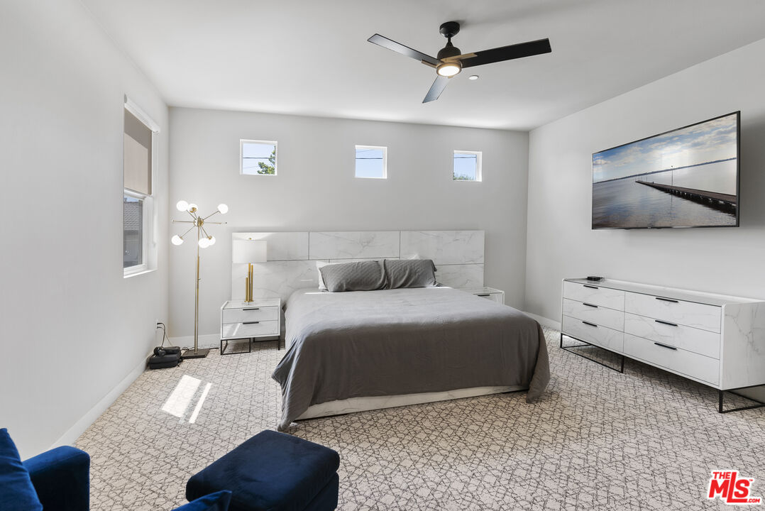 551 Daniel Freeman Cir