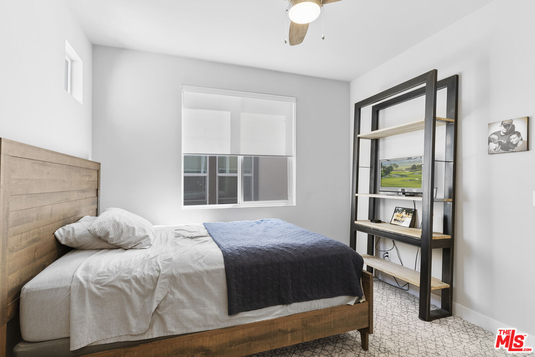 551 Daniel Freeman Cir