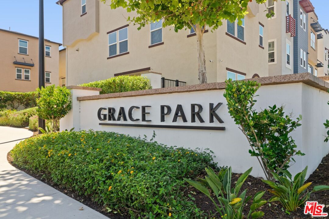 551 Daniel Freeman Cir