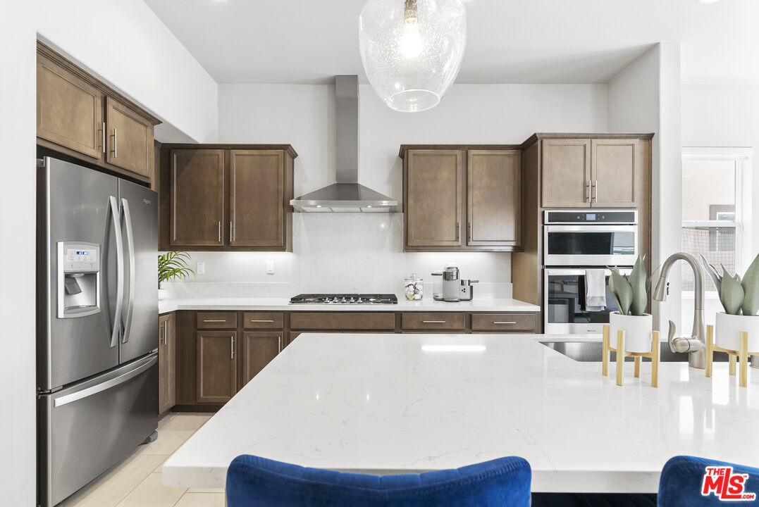 551 Daniel Freeman Cir