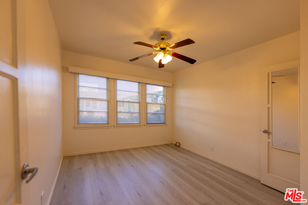 1940 S Robertson Blvd Unit: 9