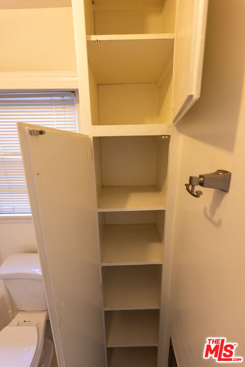 1940 S Robertson Blvd Unit: 9