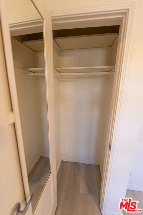 1940 S Robertson Blvd Unit: 9