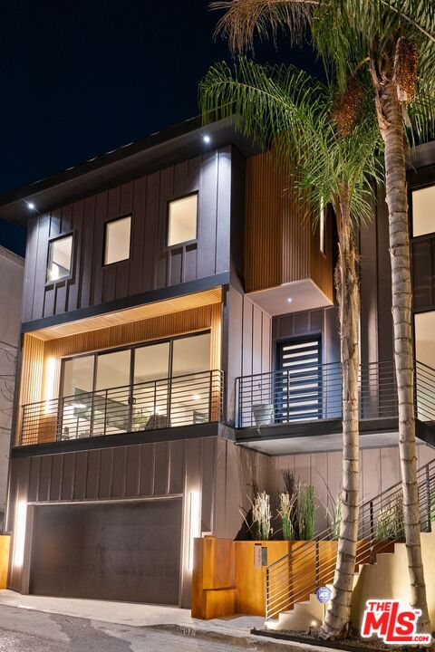 3601 Dixie Canyon Ave