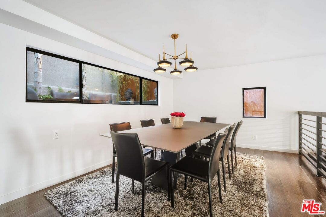 3601 Dixie Canyon Ave