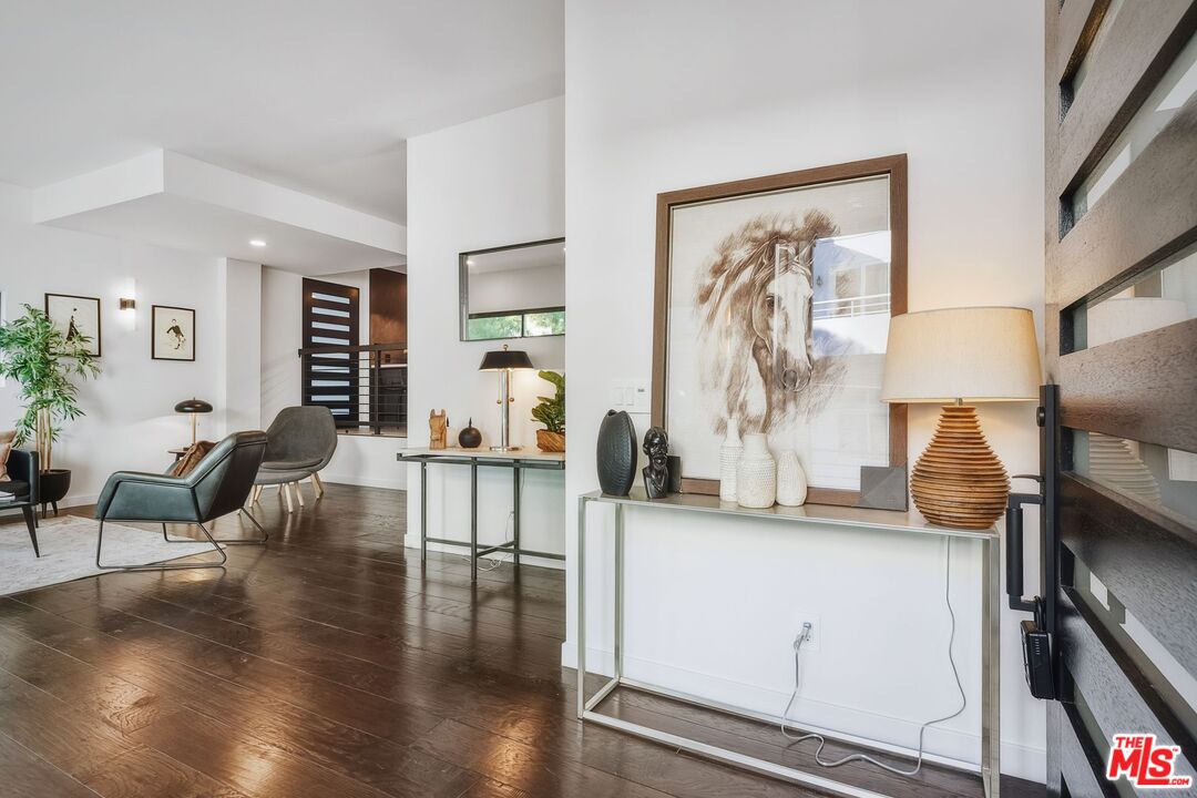 3601 Dixie Canyon Ave