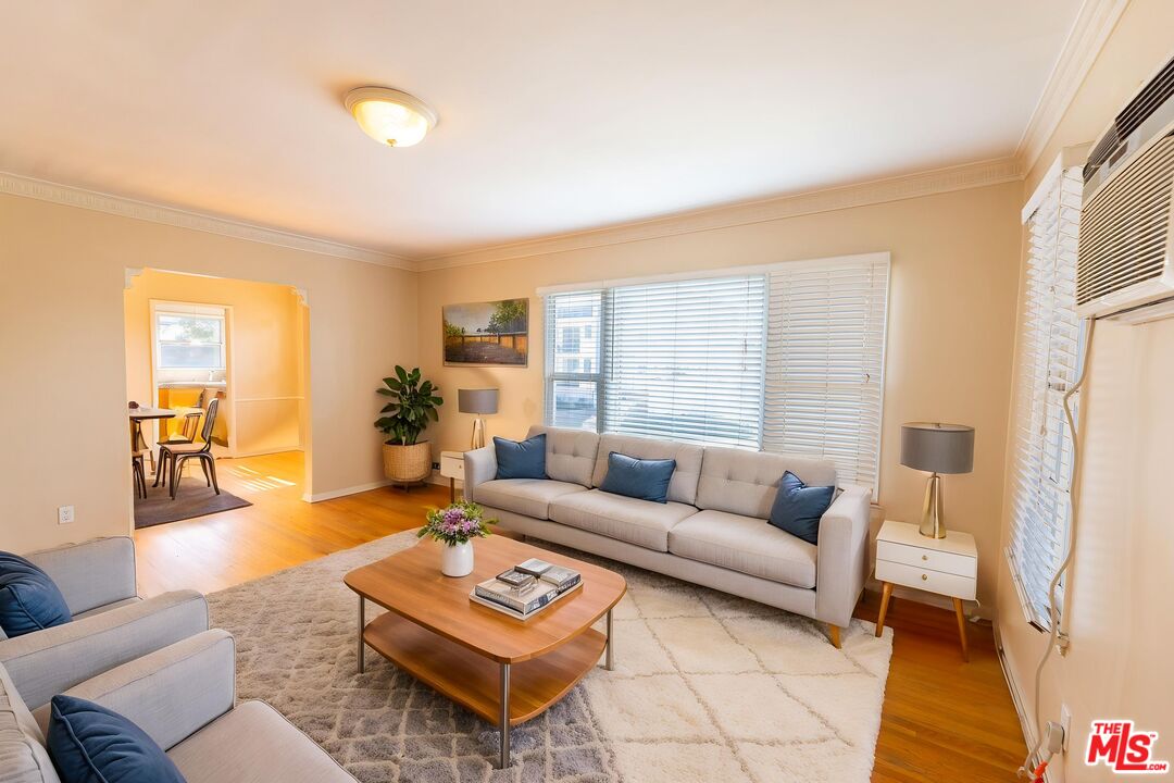 8537 Cashio St Unit: 1/2