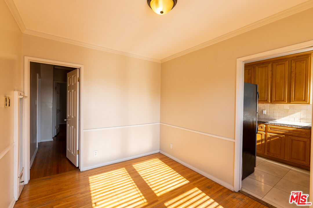 8537 Cashio St Unit: 1/2