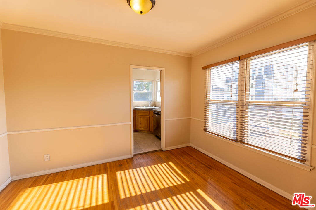 8537 Cashio St Unit: 1/2