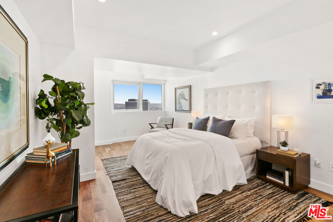 13600 Marina Pointe Dr Unit: 1507