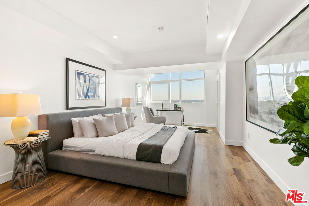 13600 Marina Pointe Dr Unit: 1507