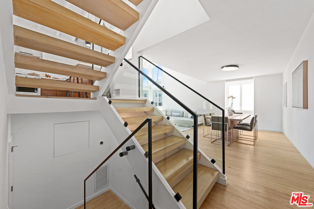 18 Privateer St Unit: 3