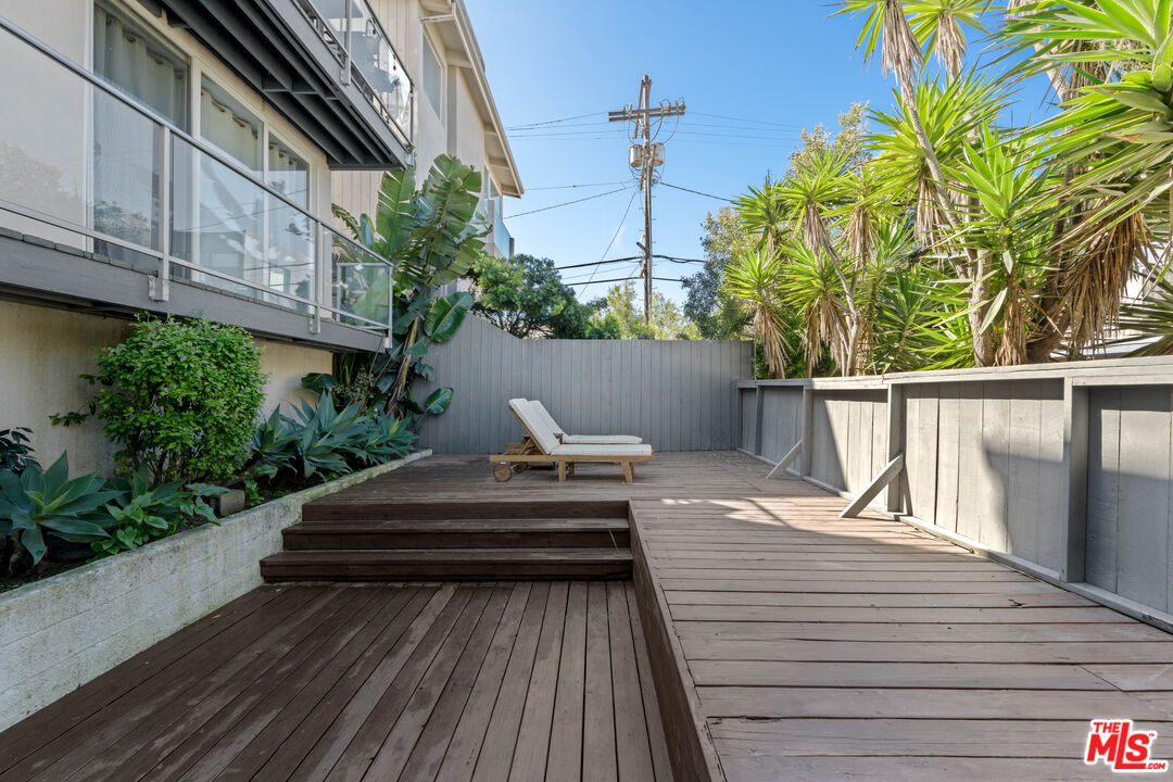 18 Privateer St Unit: 3