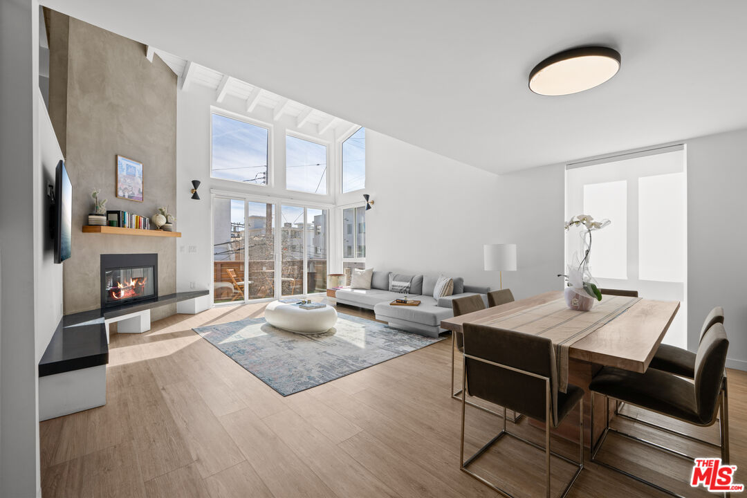 18 Privateer St Unit: 3