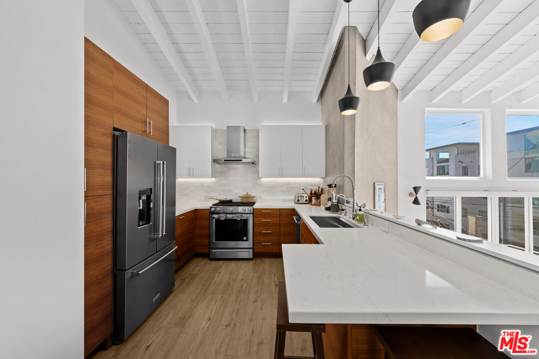 18 Privateer St Unit: 3