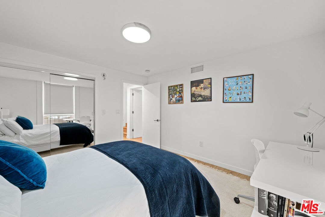 18 Privateer St Unit: 3