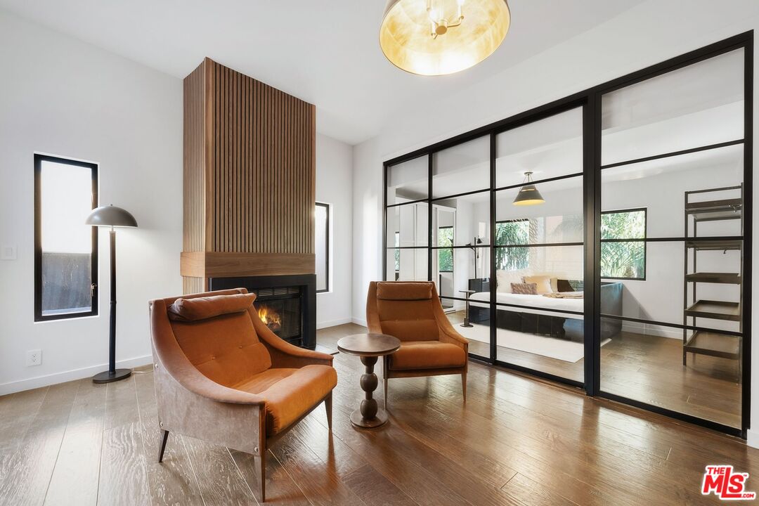 3601 Dixie Canyon Pl