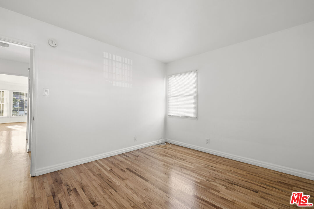 5324 Vantage Ave Unit: 4