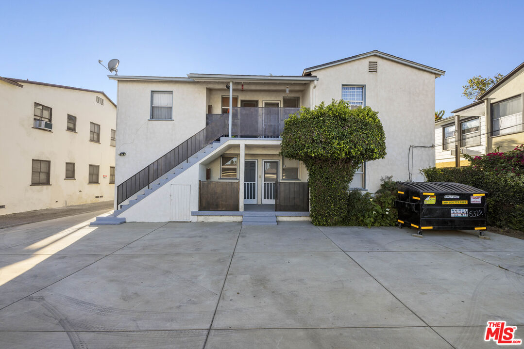 5324 Vantage Ave Unit: 4