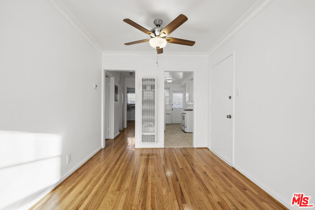 5324 Vantage Ave Unit: 4