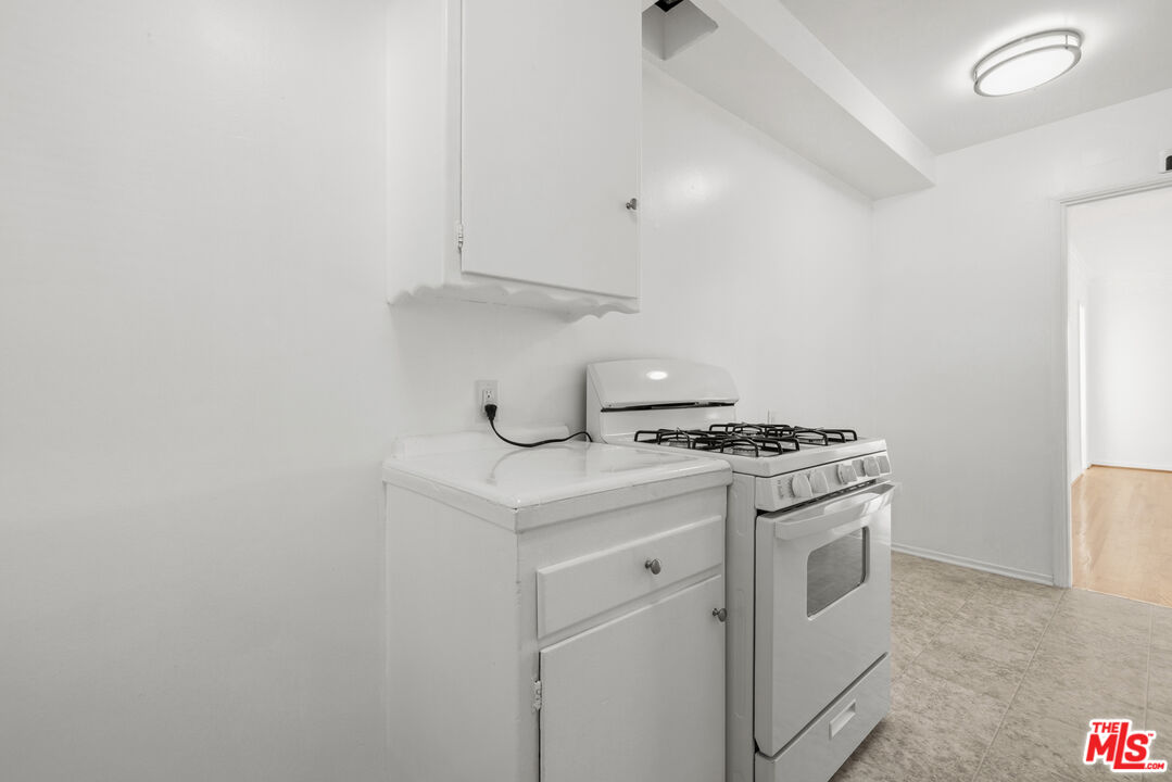 5324 Vantage Ave Unit: 4