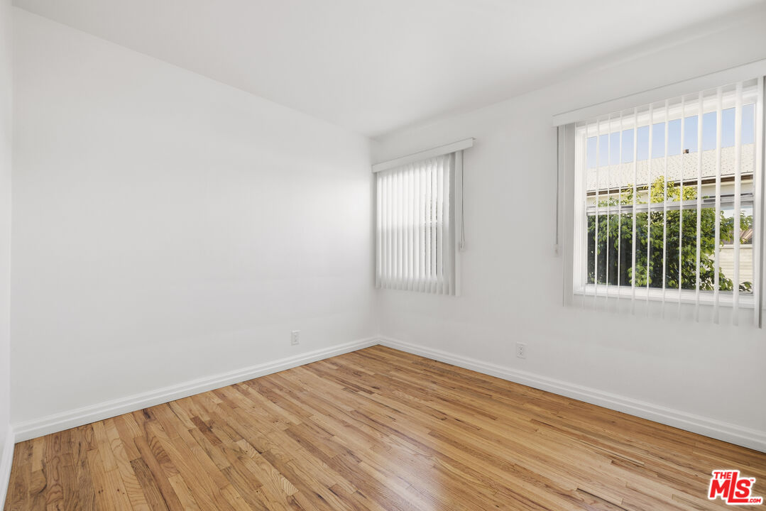 5324 Vantage Ave Unit: 4