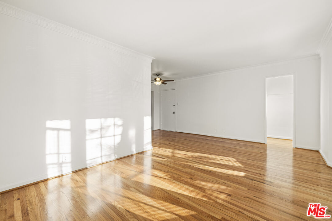 5324 Vantage Ave Unit: 4