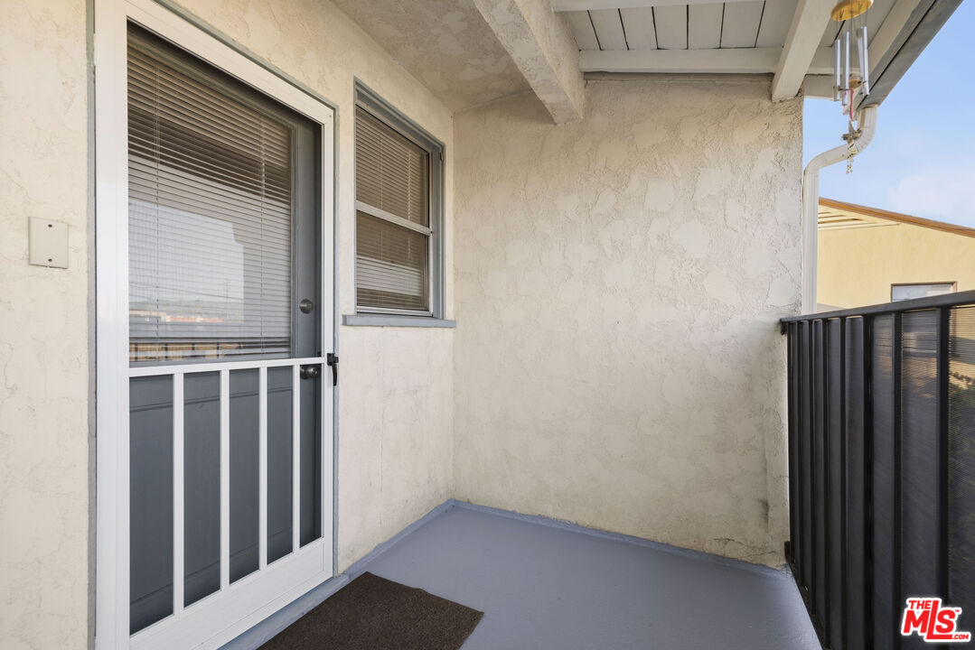 5324 Vantage Ave Unit: 4