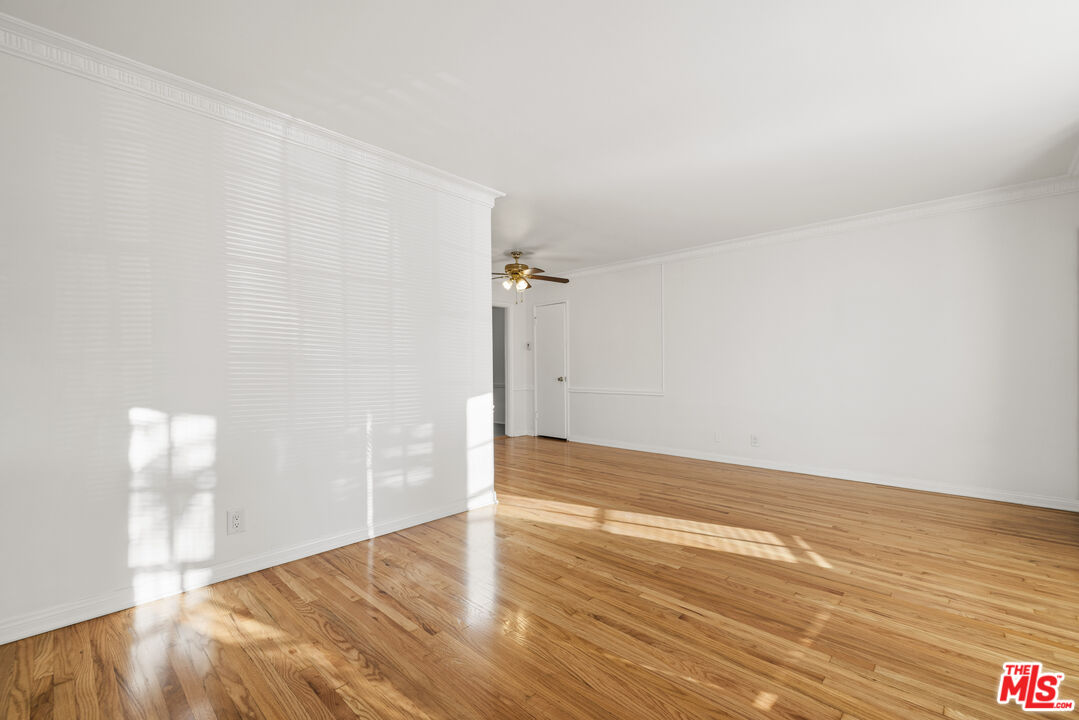 5324 Vantage Ave Unit: 2