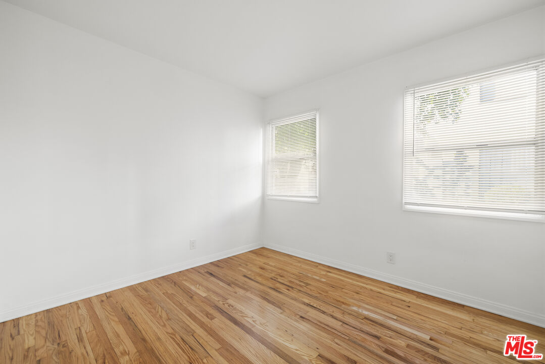 5324 Vantage Ave Unit: 2