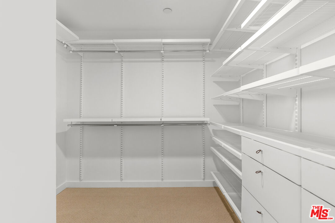 13650 Marina Pointe Dr Unit: 1206