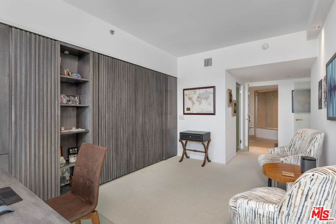 13650 Marina Pointe Dr Unit: 1203