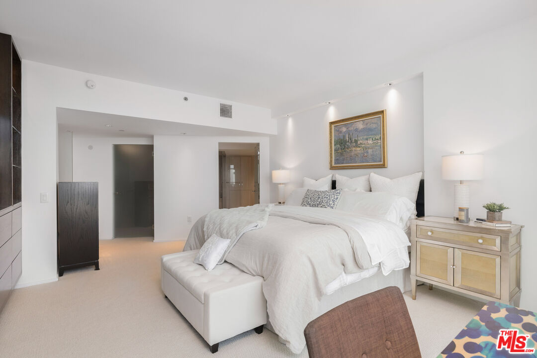 13650 Marina Pointe Dr Unit: 1203