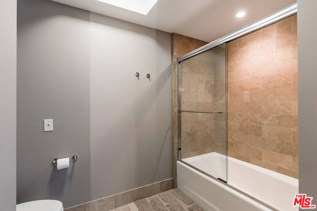 13600 Marina Pointe Dr Unit: 1906