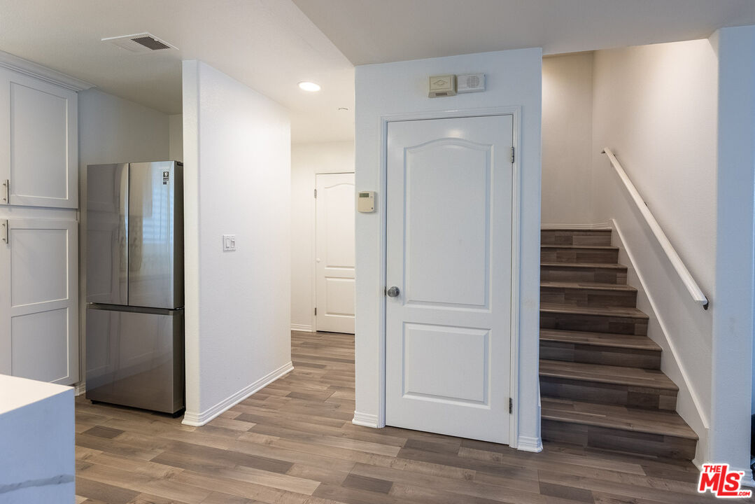 7301 W Manchester Ave Unit: 106