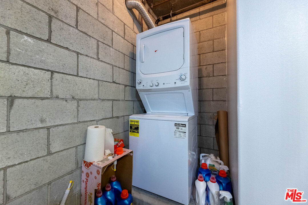 7301 W Manchester Ave Unit: 106